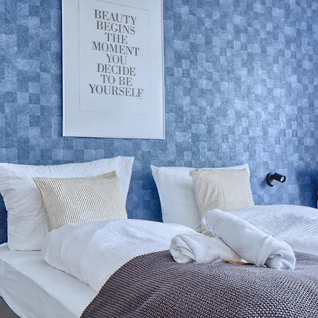 Guest house Downtown City-center - Zachastay 3*
