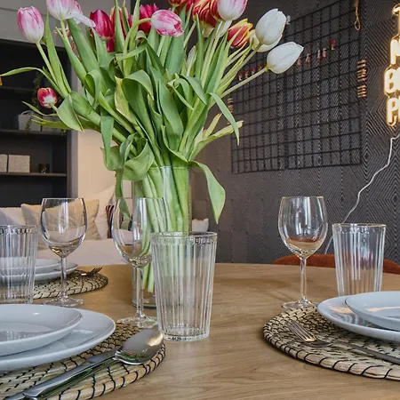 Guest house Downtown City-center - Zachastay 3*