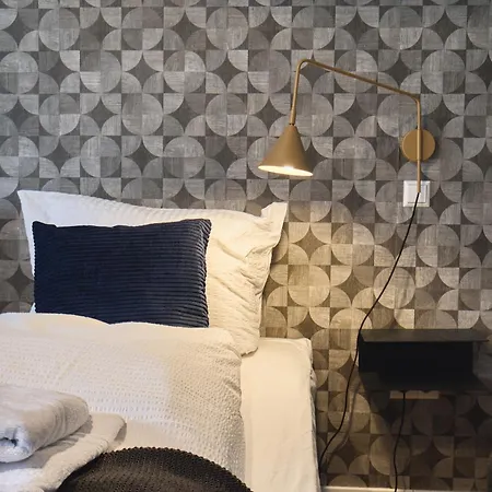 Downtown City-center - Zachastay Guest house 3*