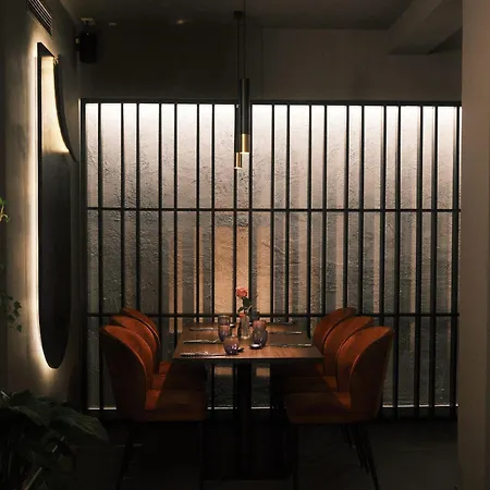 Guest house Downtown City-center - Zachastay 3*